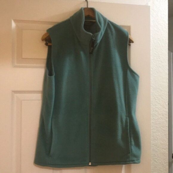 Woolrich Deep Sage Green Fleece Vest - Picture 7 of 8